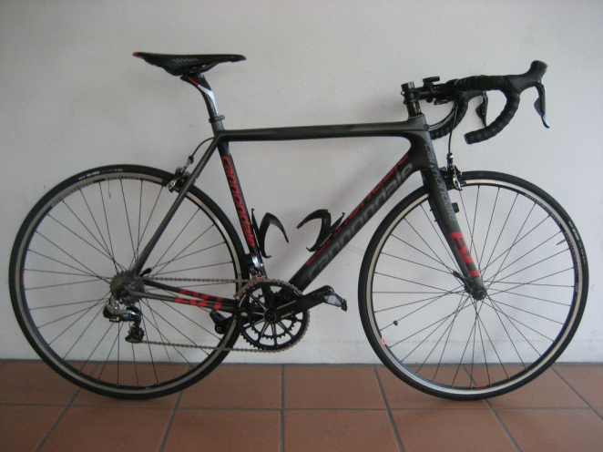 angus_s_cannondale_evo_with_di2